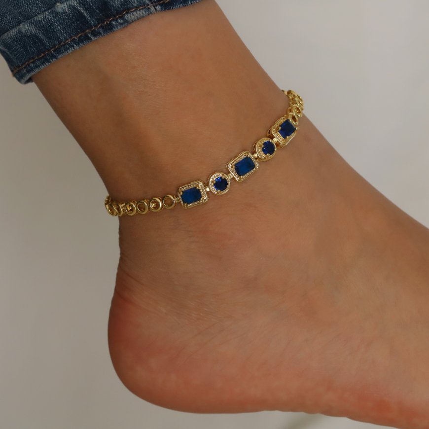 Trendy Gold Plated Anklets for Dressing up Your Ankles