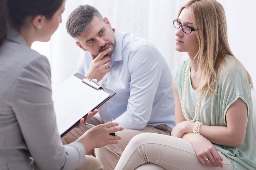 Navigating Divorce Financial Challenges with the Help of a Divorce Financial Advisor and Mediation in Massachusetts