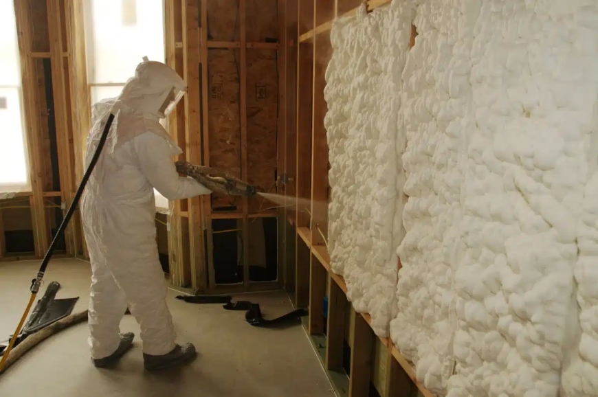 How Spray Foam Insulation Reduces Energy Bills