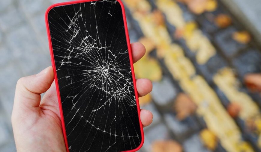 Cracked Screen? Quick Mobile Repair Services in Dubai