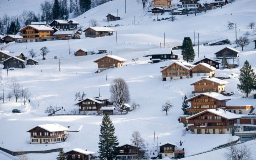 Top 10 Reasons to Visit Switzerland: A Traveler's Paradise