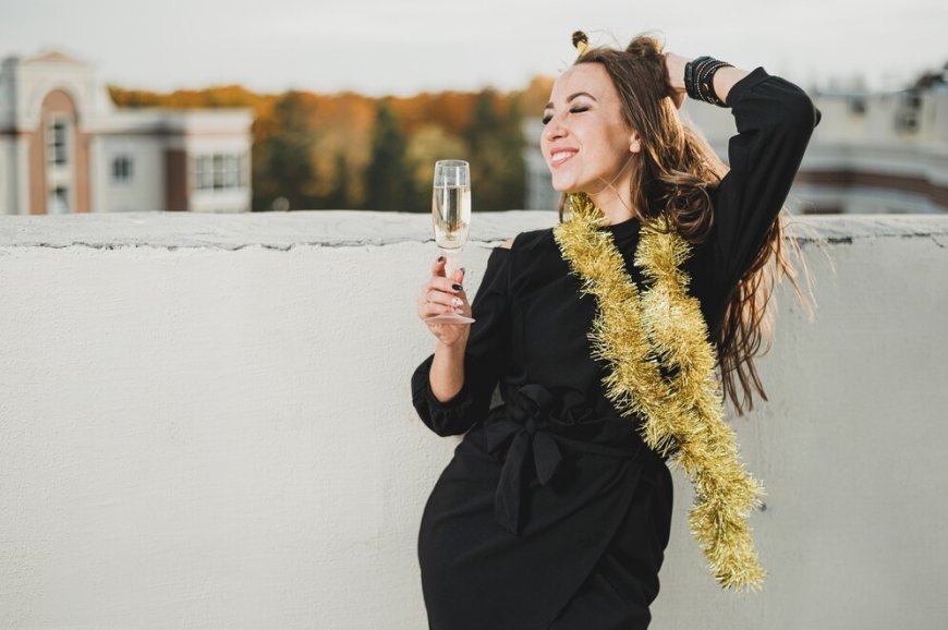 New Years Eve Outfit Mistakes to Avoid: Dress to Impress for 2024