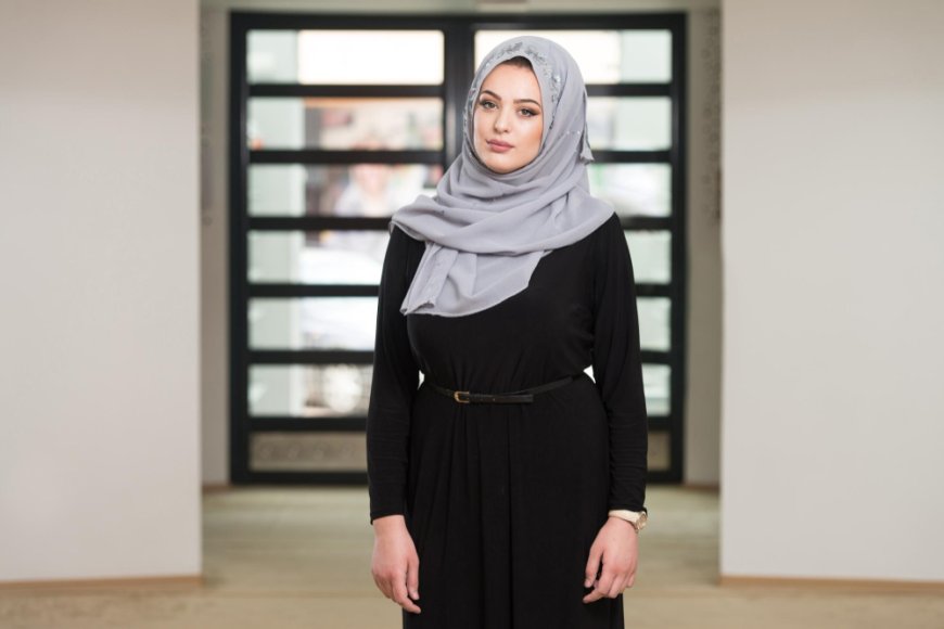 How to Incorporate Modern Trends into Your Abaya Style Dress