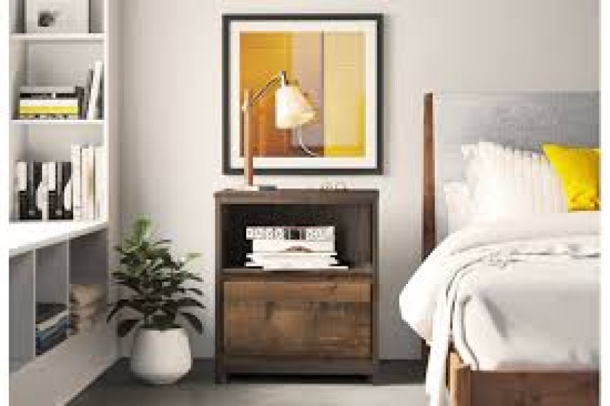 Wood vs. Metal: Which Bedside Table Material is Best?