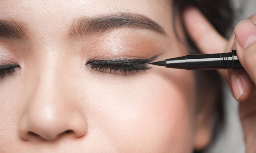 Eye Liner Best: Transforming Your Look with the Best Eyeliner Hacks and Tips