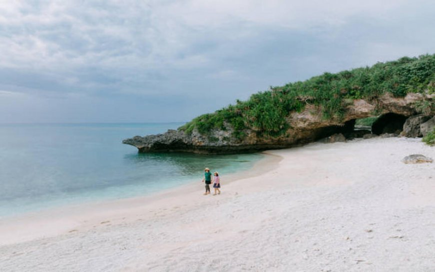 Japan’s Coastal Charms: Beaches, Islands, and Seaside Towns to Explore