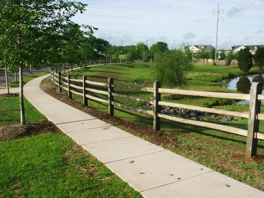 The Best Fencing for Delaware’s Windy Weather