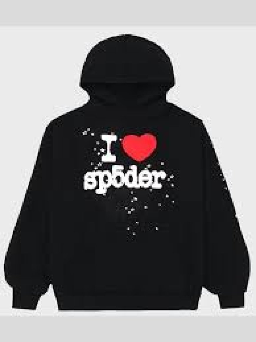 Sp5der Hoodie in Streetwear Fashion