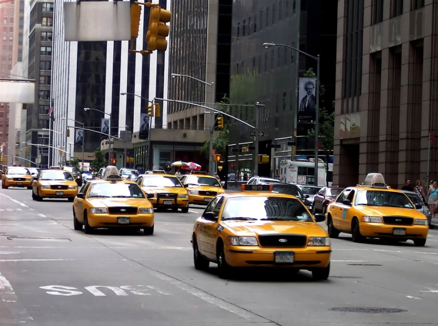 Simple guide to using taxi services in Geelong for visitors