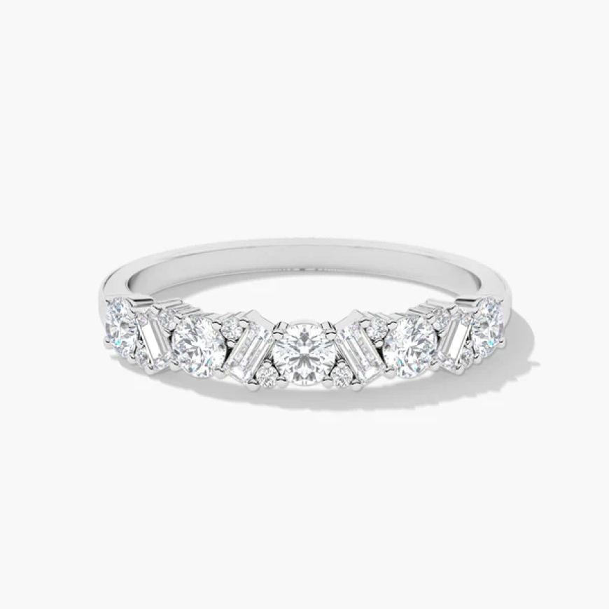 How to Choose the Perfect Wedding Bands for Women: Forever Ring Guide