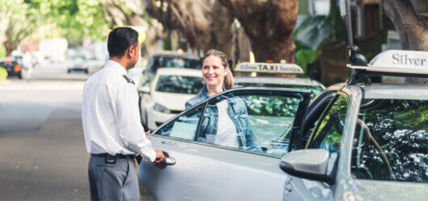 Silver Cabs Service Melbourne: The Perfect Blend of Comfort and Punctuality