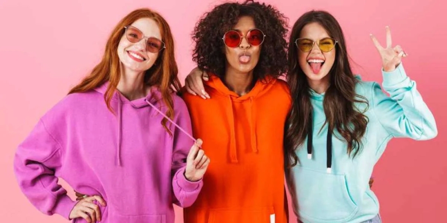 Why the Sp5der Hoodie Especially in Pink and Black — Is Taking Over Streetwear