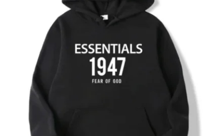 Essentials Hoodie Canada | Discover Timeless Everyday Fashion