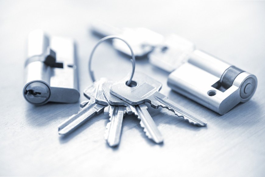 Lost Your Car Keys in Detroit? What to Do Before Calling a Locksmith