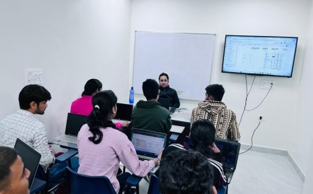 Data Analyst Course in Gurgaon: Build a Successful Career in Data Analytics