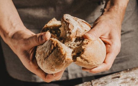The Real Way to Master Homemade Bread With the Right Tools