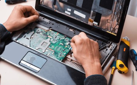 Cracked Laptop Screen Repair Melbourne: Restore Your Device Before It's Too Late