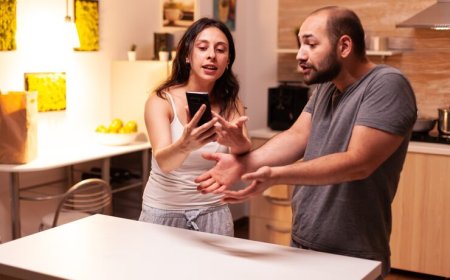 21 Common Relationship Issues Couples Should Never Ignore