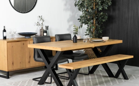 Devon Furniture Outlet: Quality Sofas and Extending Oak Dining Tables