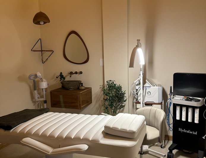 Facial Treatments in Los Angeles Are Transforming Skincare—Discover the Ultimate Experience at Mana Head Spa