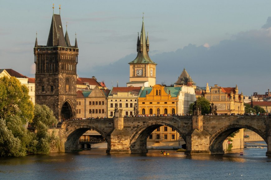 Private Transfer Vienna to Hallstatt: Experience Austria’s Most Breathtaking Journey with Westor Adventure