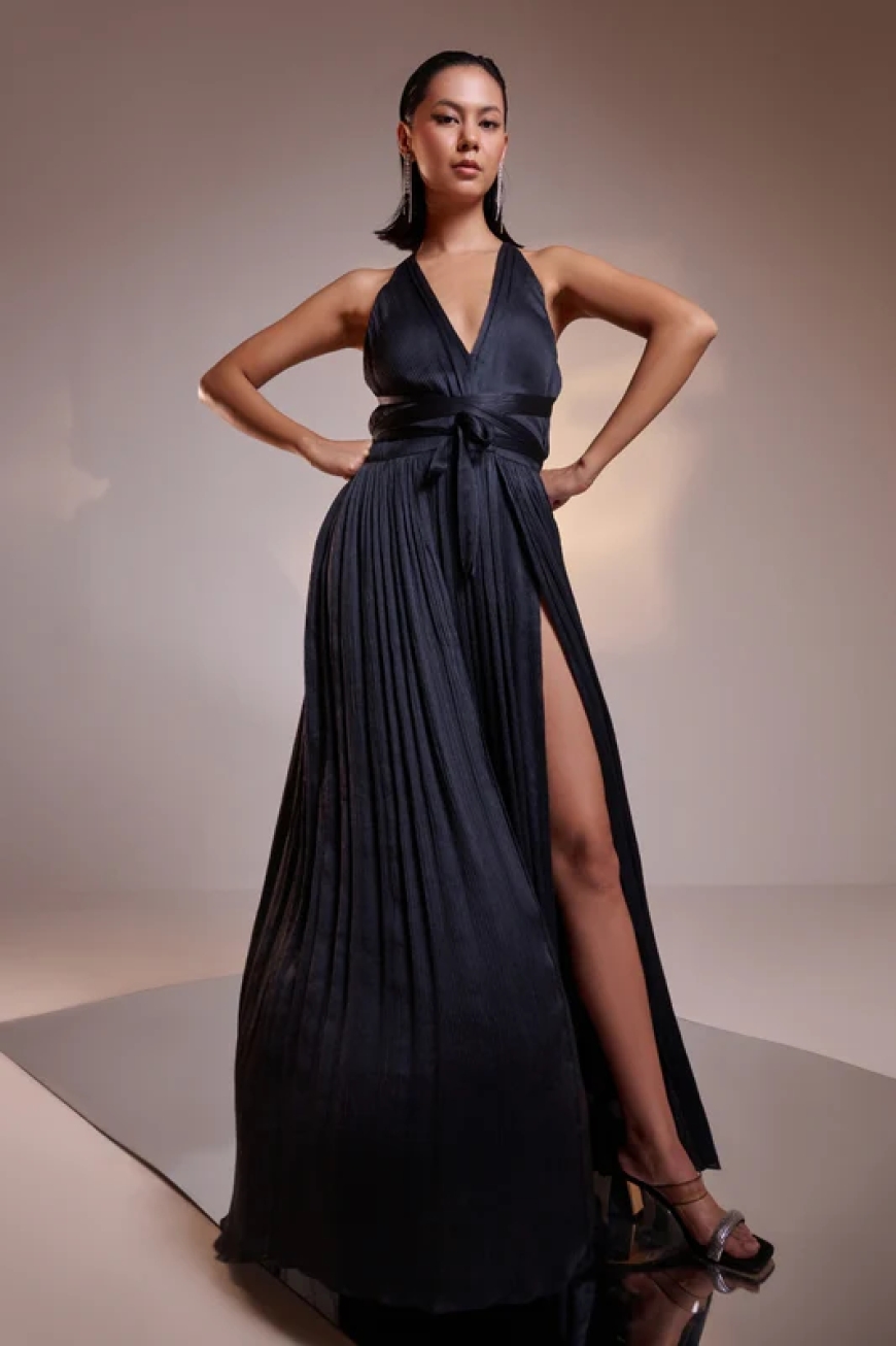 When Should You Consult a Western Gowns Designer for Your Event