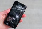 What Happens If You Ignore a Cracked Phone Screen?