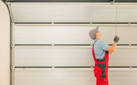 Roll Up Garage Door Repair in Aurora by Local Experts