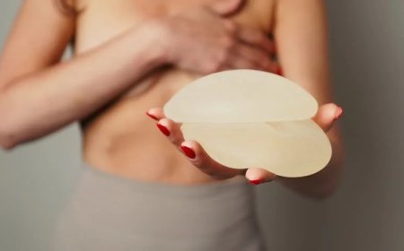 How Breast Implant Awareness Is Growing Through Digital Healthcare Platforms