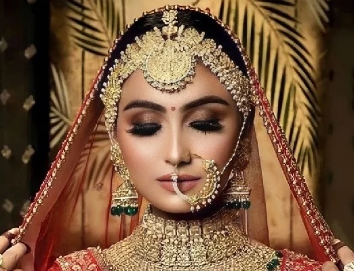 Freelance Bridal Makeup in Noida 42 | Professional Bridal Makeup Artist