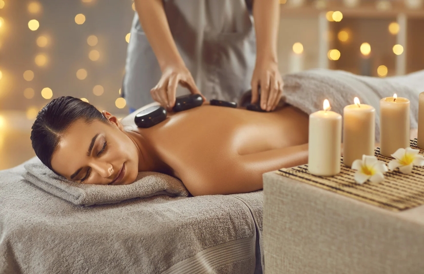 How Hot Stone Massage Helps Ease Neck and Shoulder Pain