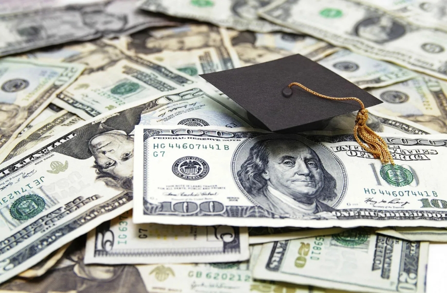 How to Compare College Financial Aid Offers and Choose the Most Affordable College