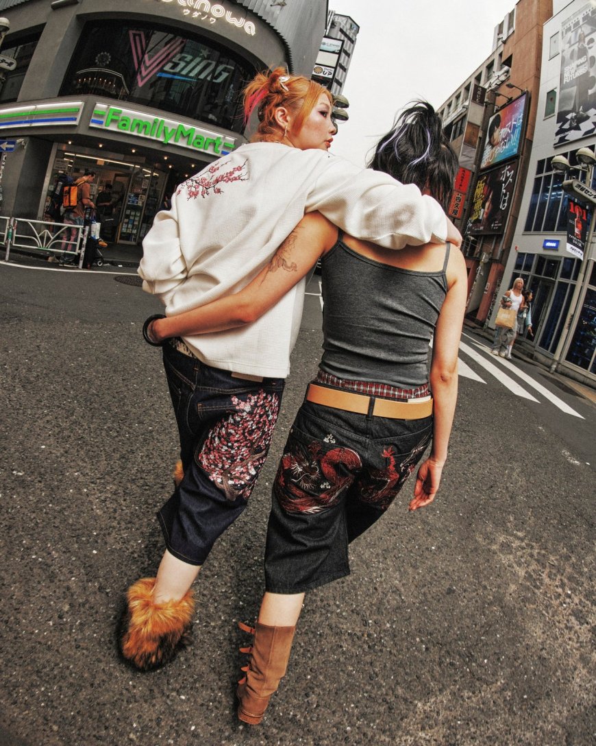 Derschutze: Redefining Contemporary Streetwear with Artistic Fashion