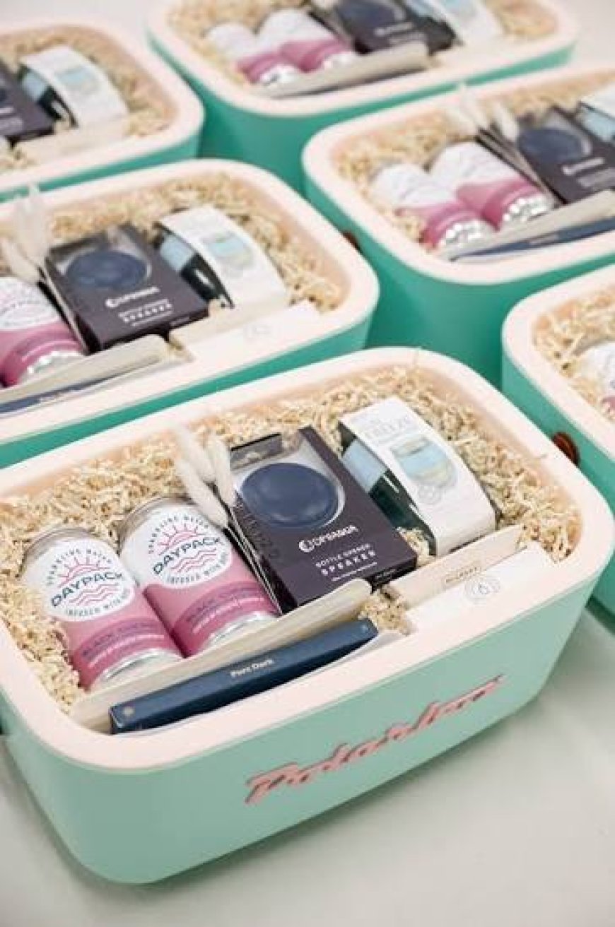 Smart Summer Gifting: Corporate Gift Ideas for Events, Interns & Clients