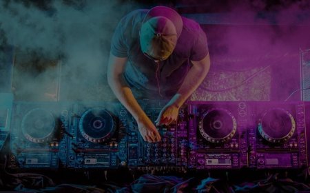 Night Strip Club in Puerto Banus: Discover the Ultimate Night Out at Level One Night Club & Lounge