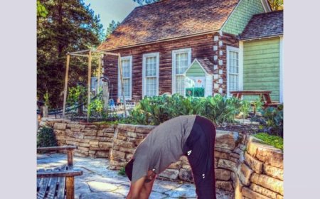 Online Yoga Teacher Training Bangalore: Transform Your Practice with Anushasan Yogpeeth