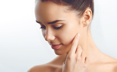 What is the average cost of earlobe reduction?