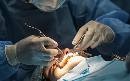 How Teeth Bleaching Dentists Can Transform Your Smile