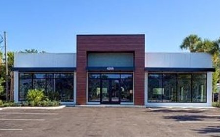 How Much Does It Cost to Hire Office Renovation Contractors in Palm Beach Gardens FL?