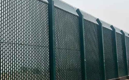 What to Know Before Hiring a Fencing Company & Contractor in UAE