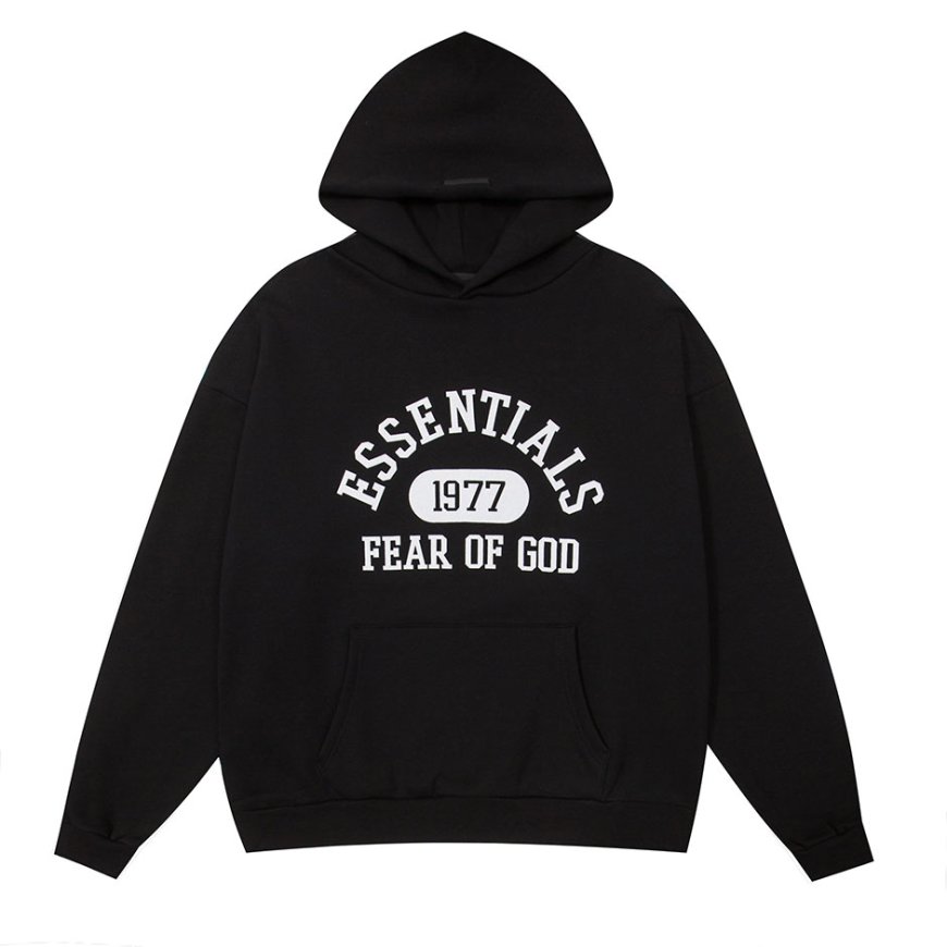 Essentials Hoodie: A Modern Streetwear Essential